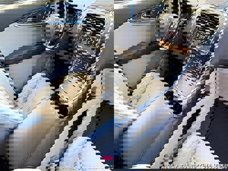 Used 2018 Lincoln MKX Reserve image 32