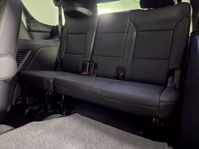 Used 2025 Chevrolet Tahoe High Country RWD image 26
