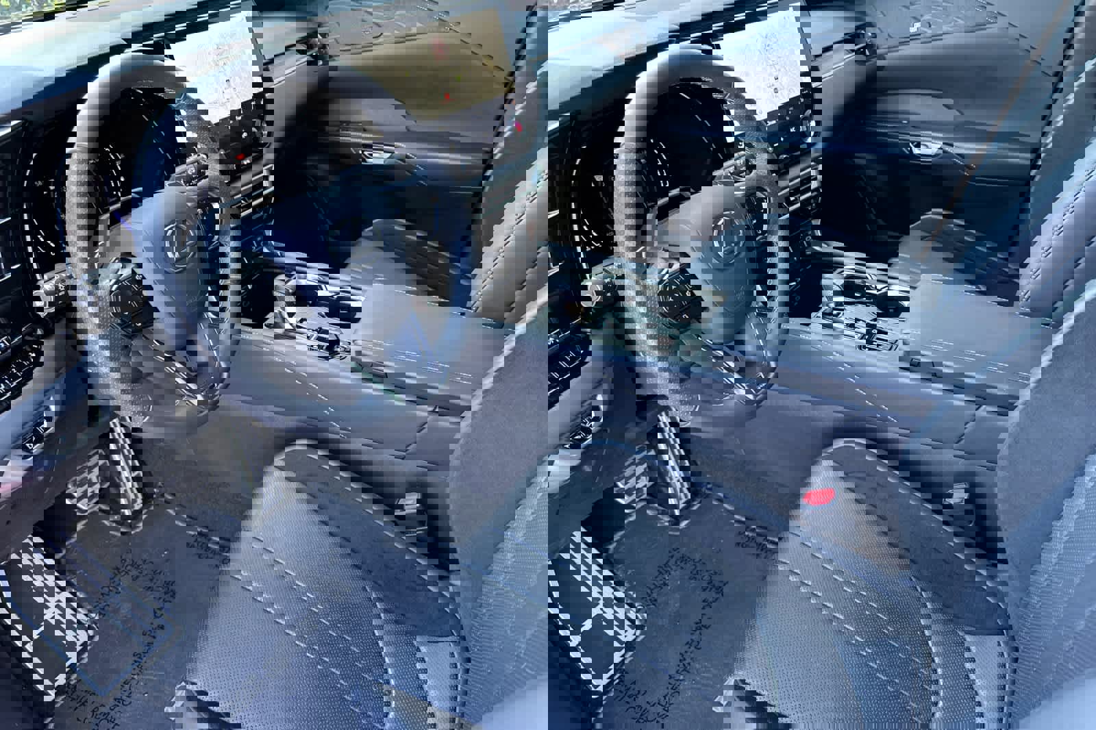 Used 2024 Lexus RX 500h F Sport w/ Convenience Package image 11