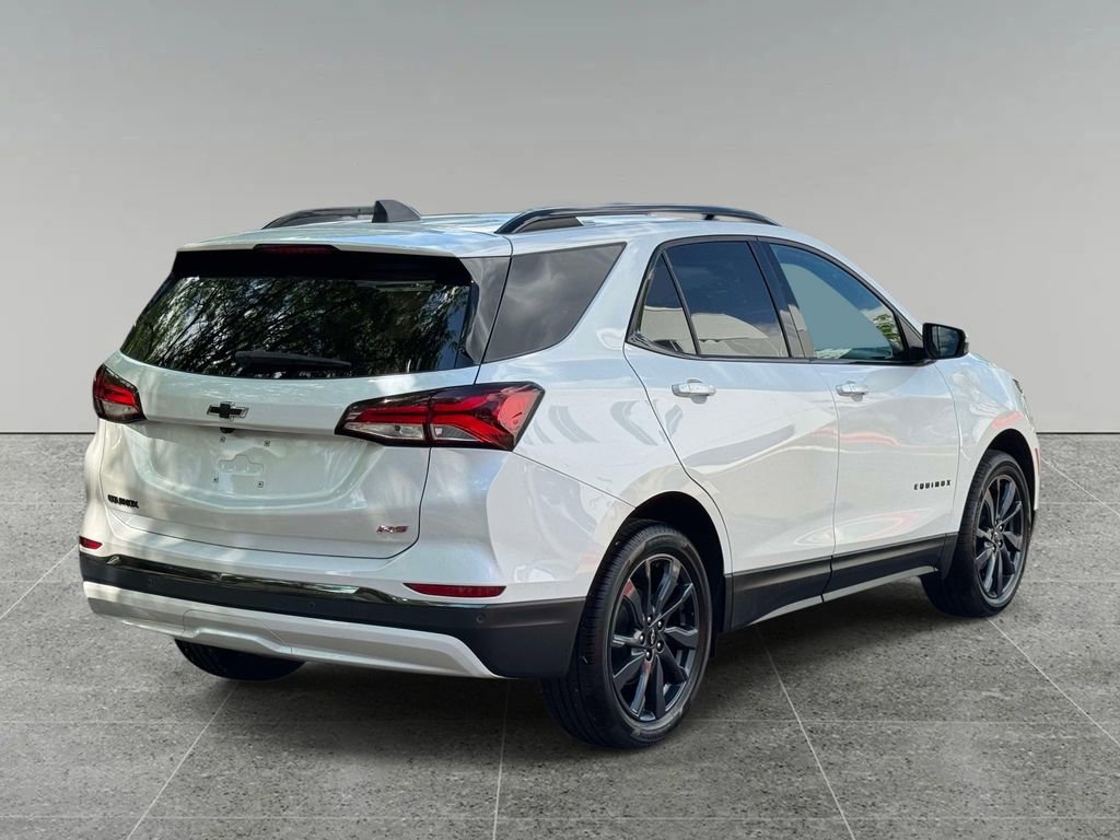 Used 2023 Chevrolet Equinox RS FWD image 10