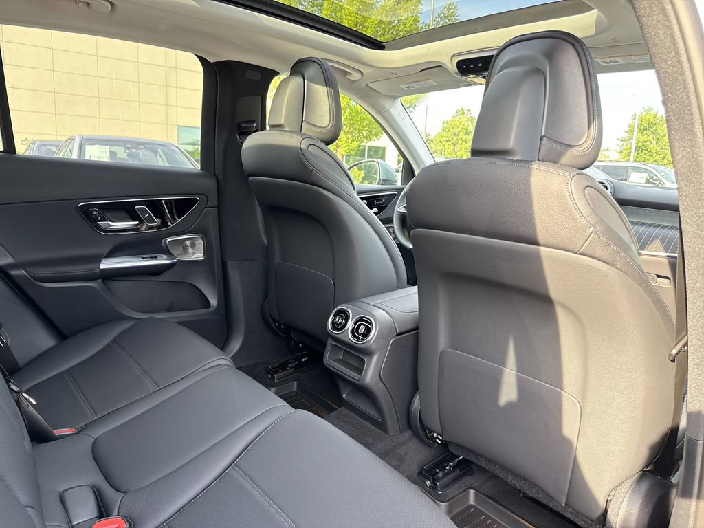New 2025 Mercedes-Benz GLC 350e 4MATIC image 18