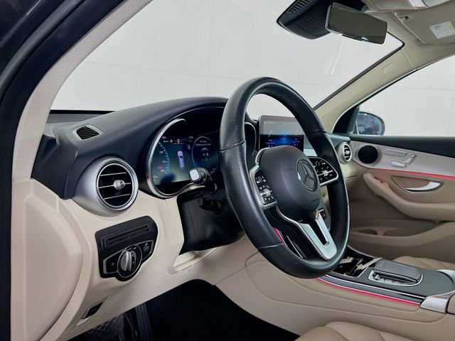 Used 2022 Mercedes-Benz GLC 300 GLC 300 w/ Premium Package Lite image 11