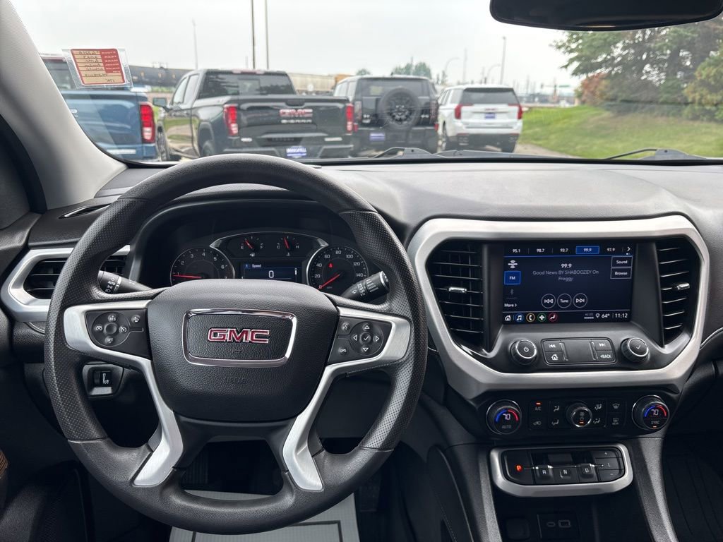 Used 2023 GMC Acadia SLE w/ Driver Convenience Package image 14