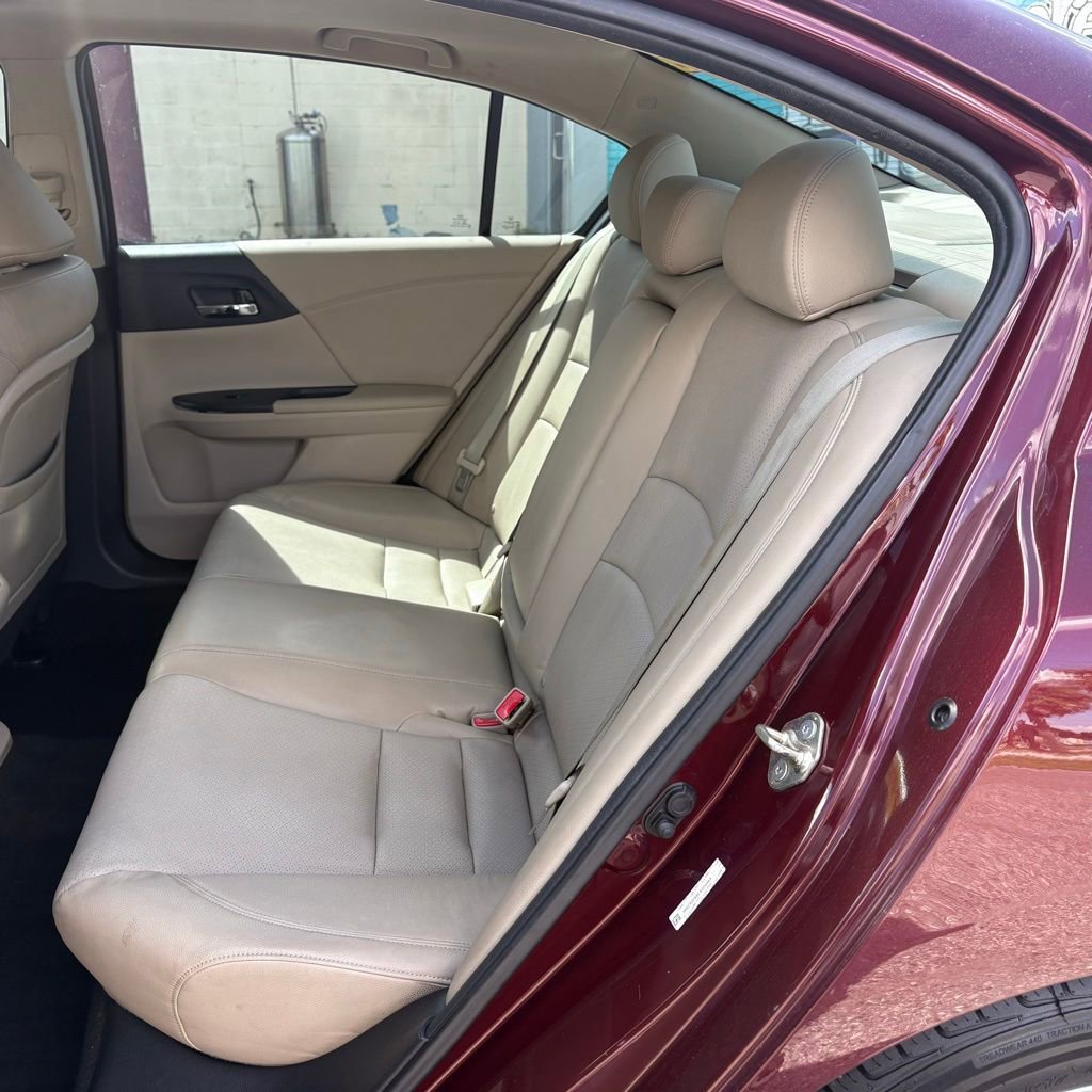 Used 2014 Honda Accord Touring image 11