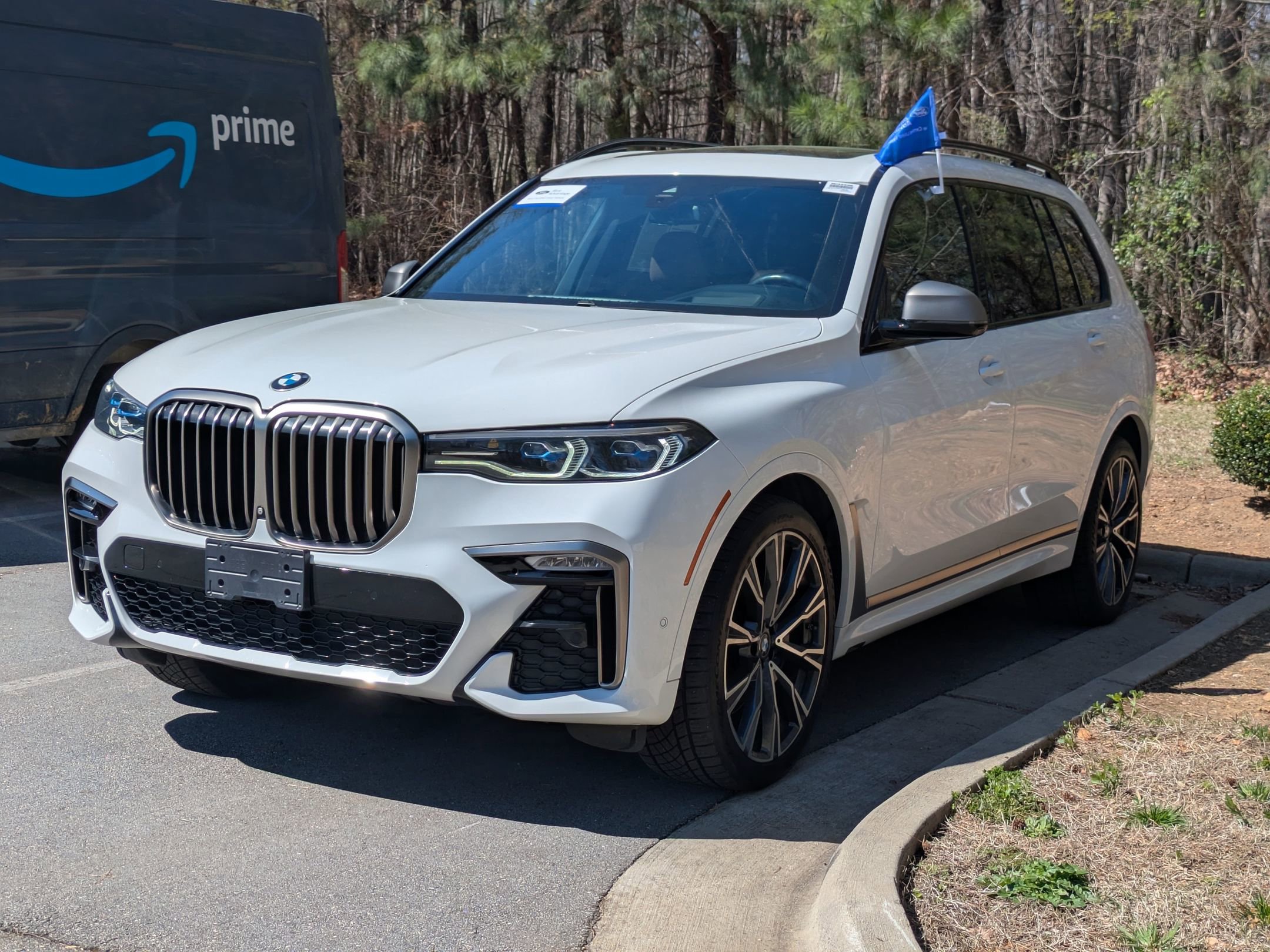 Used 2021 BMW X7 M50i w/ Executive Package image 6
