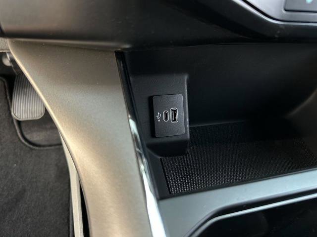 New 2025 Ford F150 Lightning Flash image 12