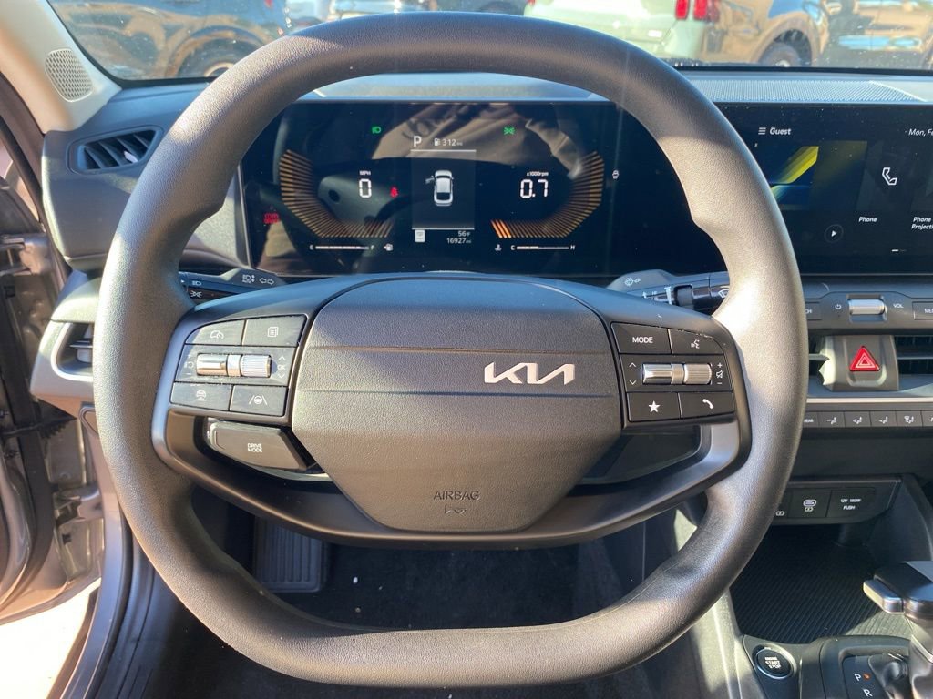 Certified 2025 Kia K4 FWD image 23