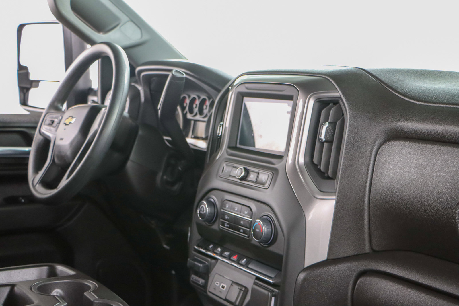 Used 2025 Chevrolet Silverado 2500 W/T w/ WT/CX Safety Package image 25