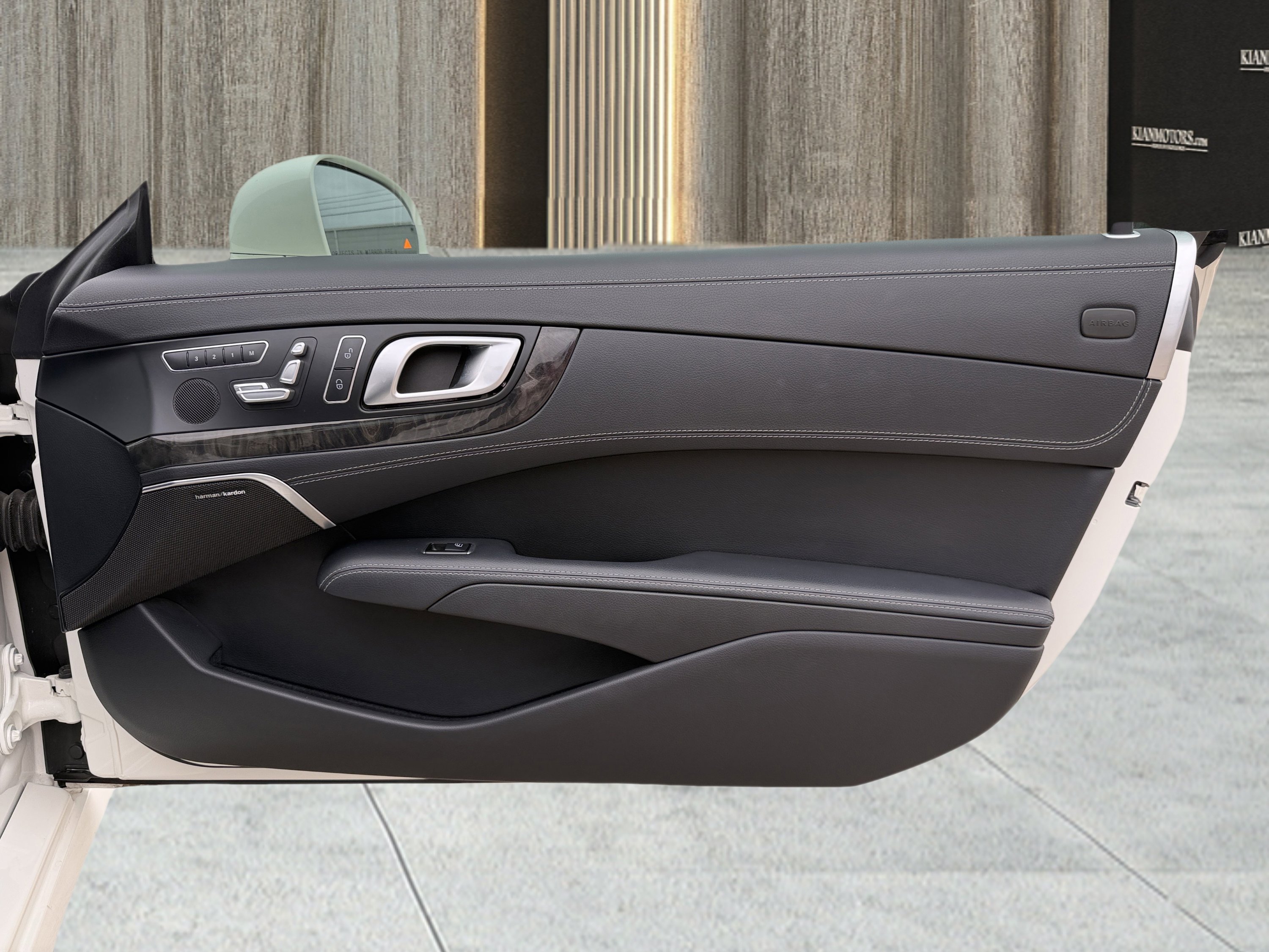 Used 2016 Mercedes-Benz SL 400 image 73