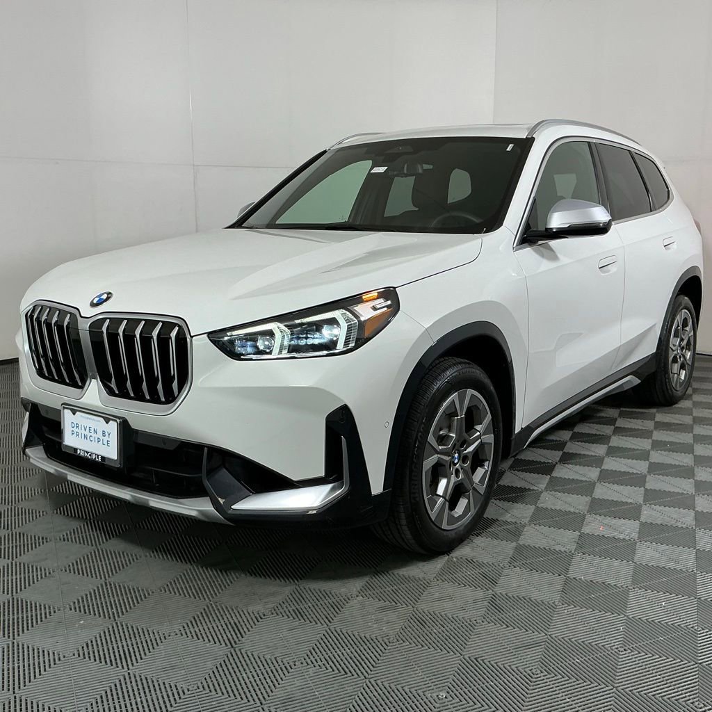 Certified 2023 BMW X1 xDrive28i w/ Convenience Package image 2