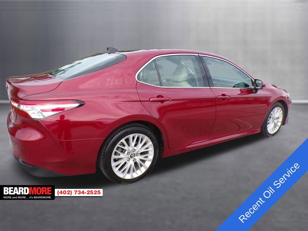 Used 2018 Toyota Camry XSE image 8
