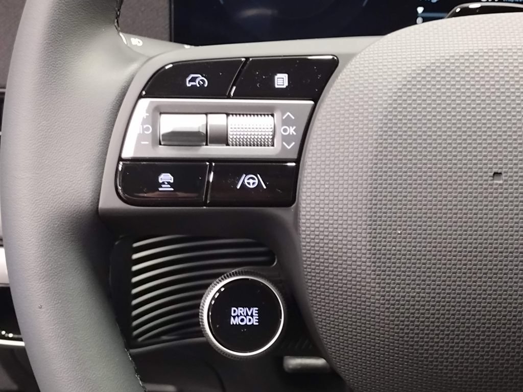 Certified 2026 Hyundai Ioniq 5 SE AWD/4WD image 25