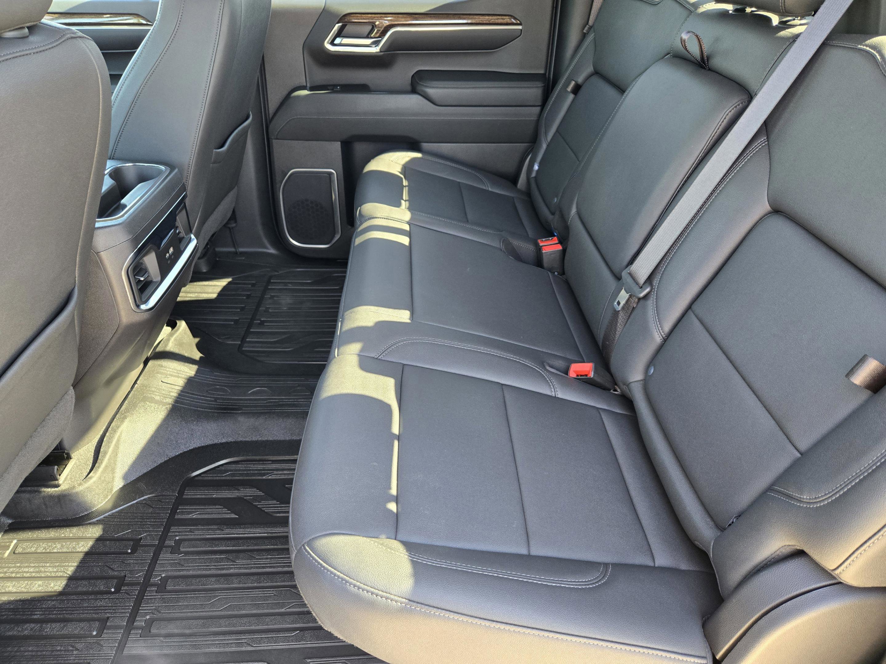 Used 2024 GMC Sierra 1500 Elevation w/ Elevation Premium Package image 38