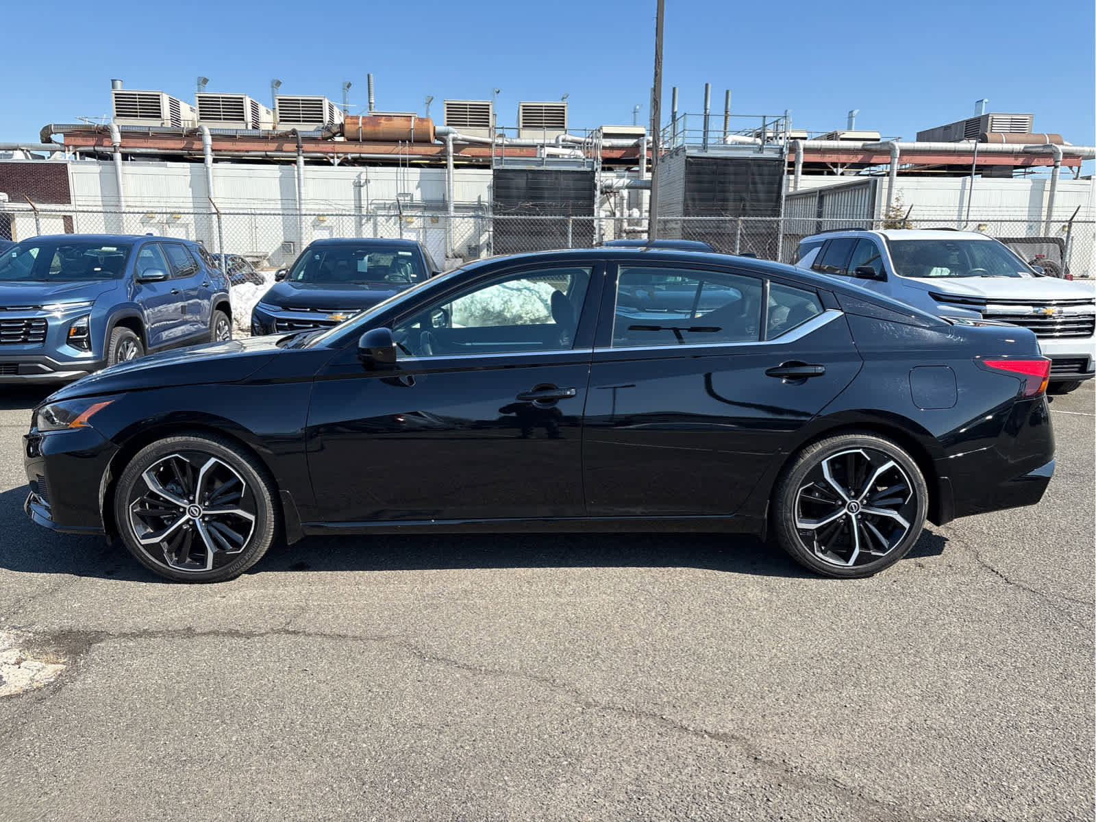 Used 2024 Nissan Altima 2.5 SR w/ SR Premium Package image 4