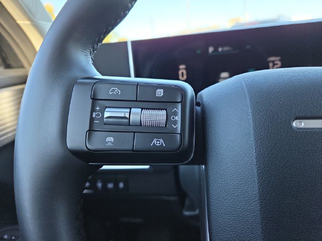 Certified 2026 Hyundai Santa Fe SEL FWD image 18