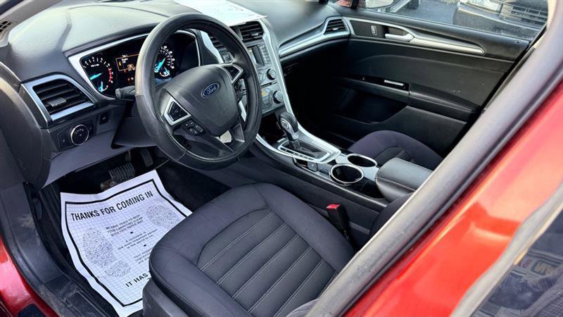 Used 2014 Ford Fusion SE image 39