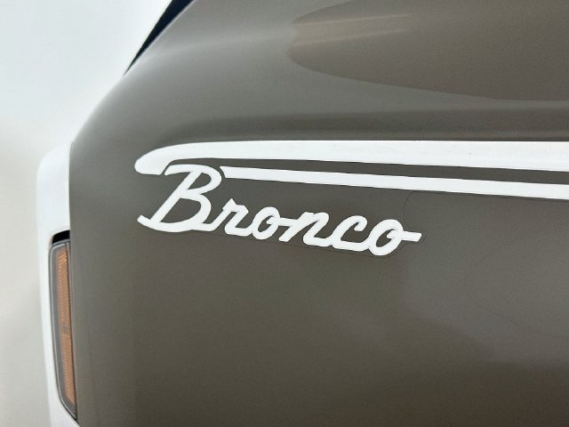 New 2026 Ford Bronco Heritage Edition AWD/4WD image 18