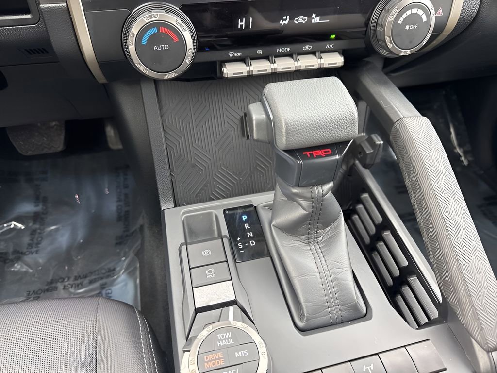 Used 2025 Toyota Tacoma TRD Off-Road image 15