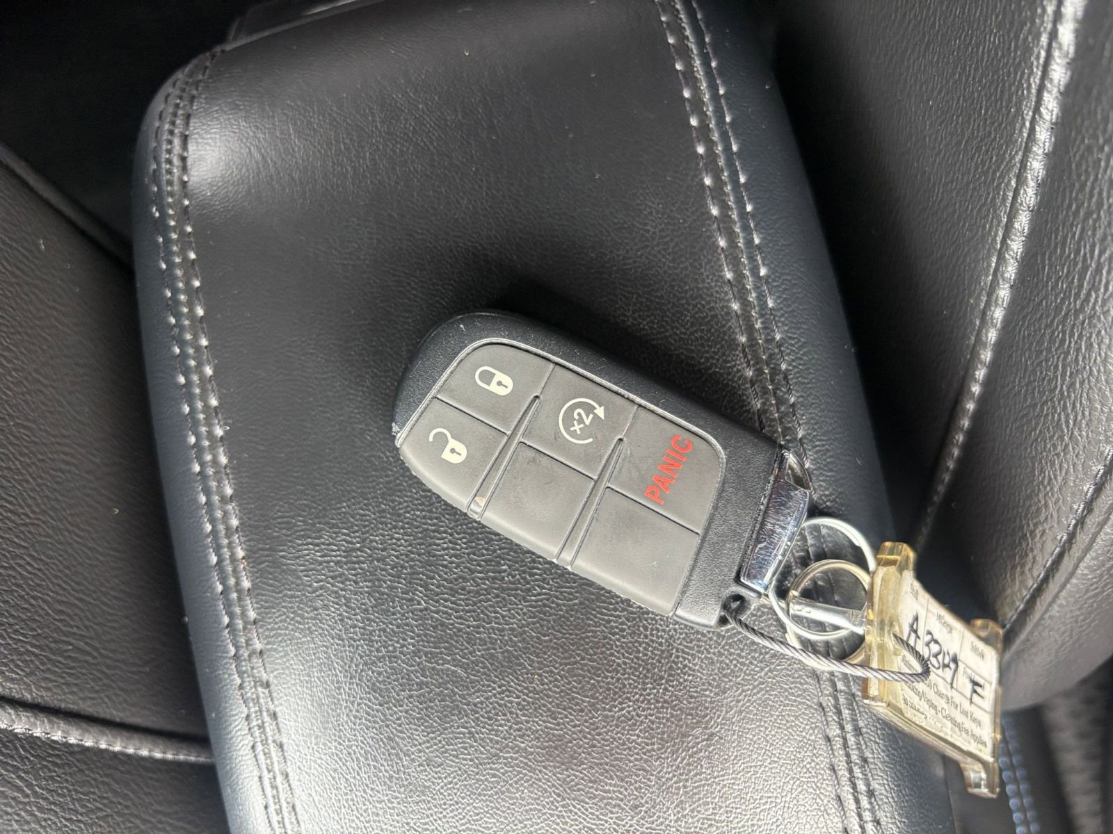 Used 2025 Jeep Compass Latitude AWD/4WD image 24