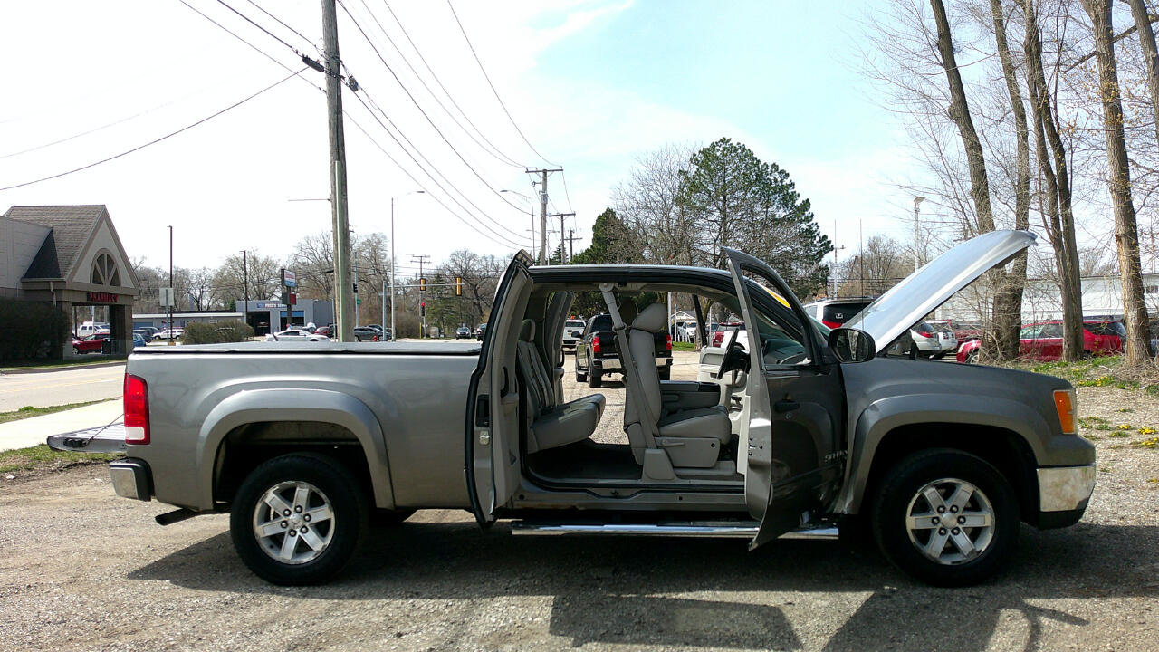 Used 2013 GMC Sierra 1500 SLE w/ Power Tech Package image 41