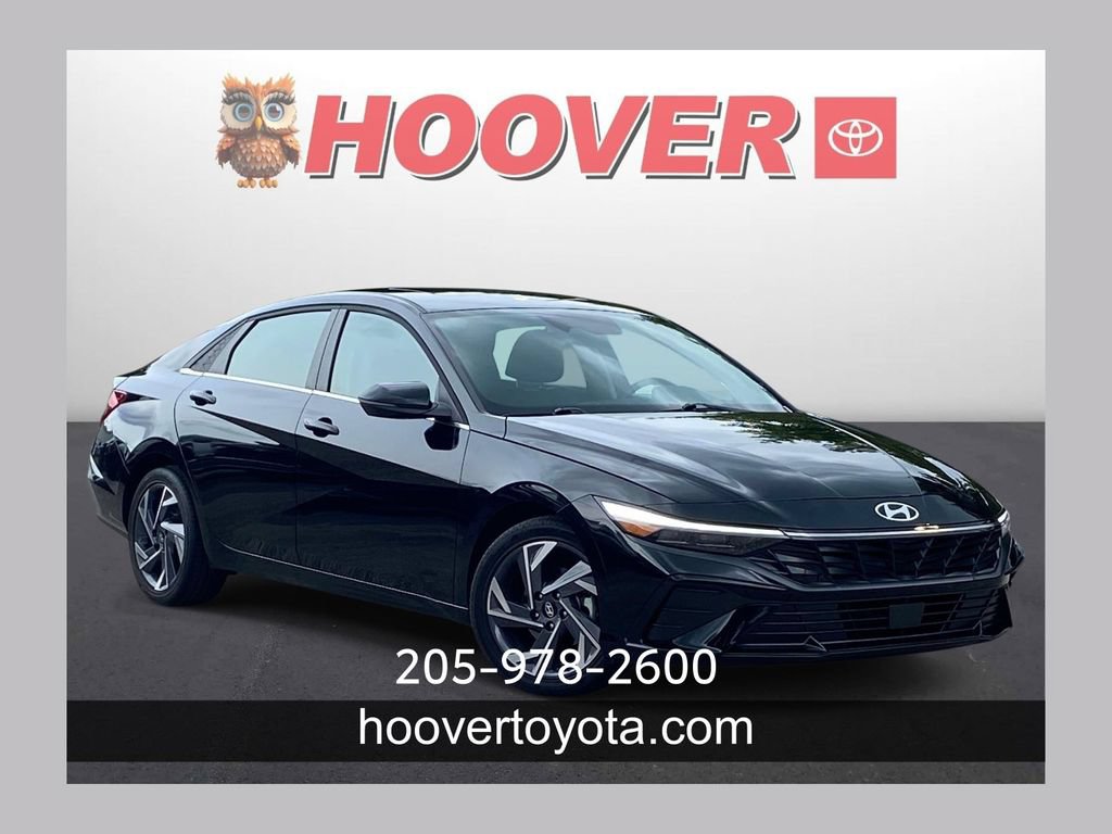 Used 2025 Hyundai Elantra Limited