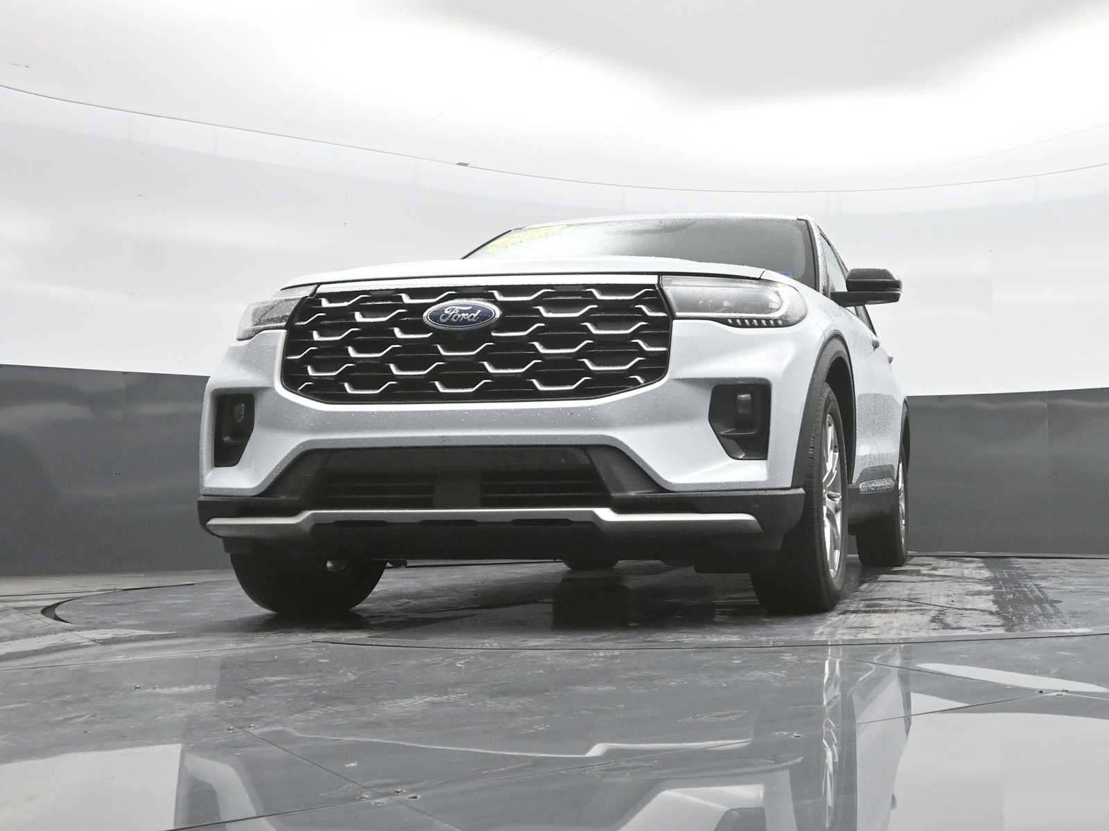 Used 2025 Ford Explorer Platinum RWD image 38