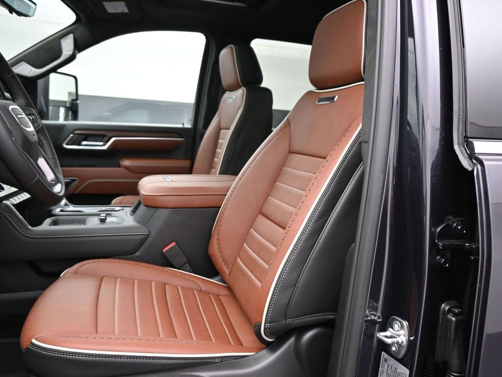 New 2026 GMC Sierra 3500 Denali Ultimate image 11