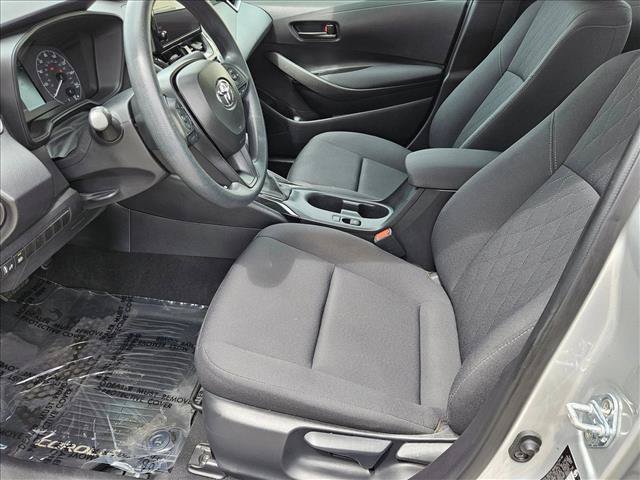 Used 2025 Toyota Corolla LE FWD image 15