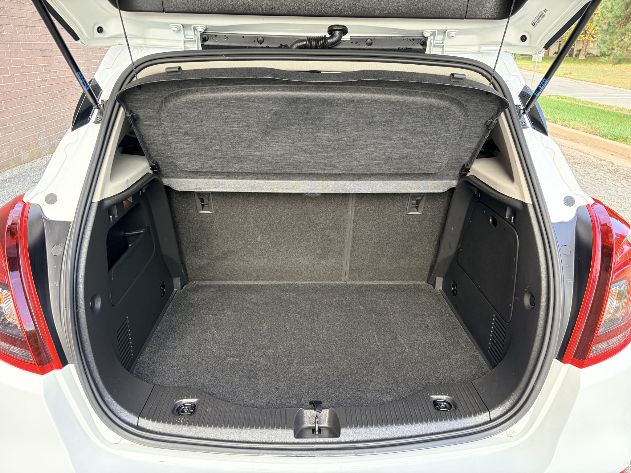 Used 2018 Buick Encore Preferred FWD image 26
