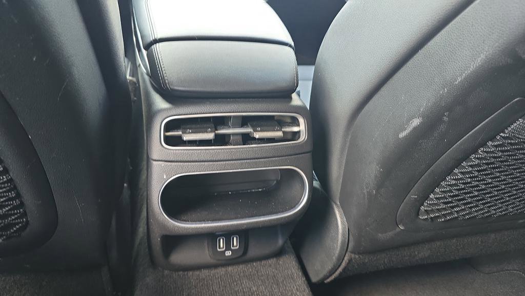 Used 2023 Genesis GV70 2.5T AWD/4WD image 11