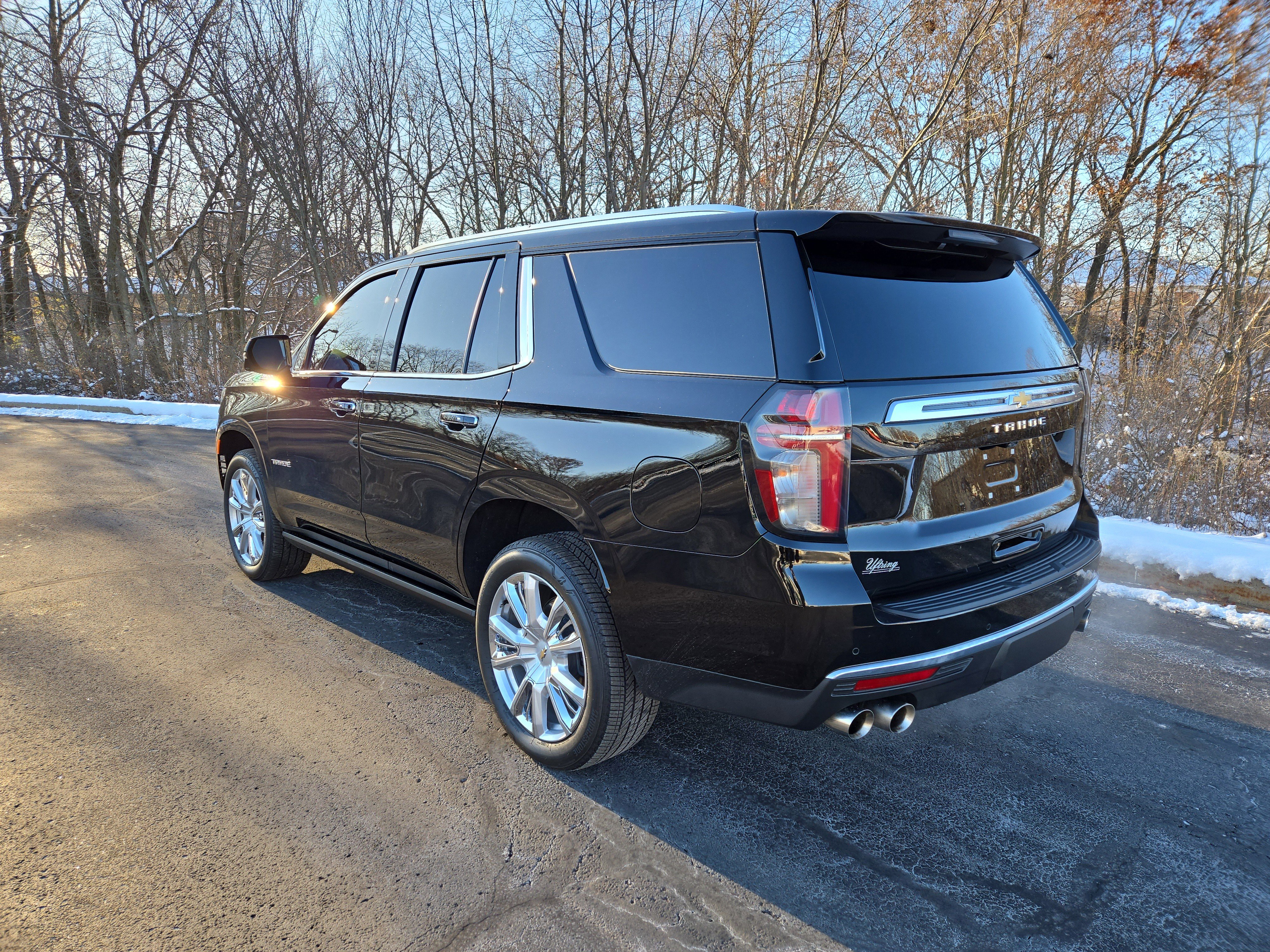Used 2021 Chevrolet Tahoe High Country w/ Premium Package image 6
