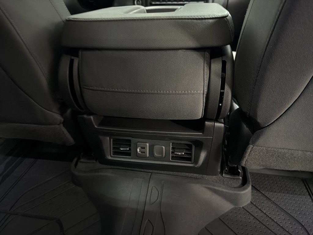 Used 2019 Chevrolet Silverado 1500 LT w/ All-Star Edition AWD/4WD image 21