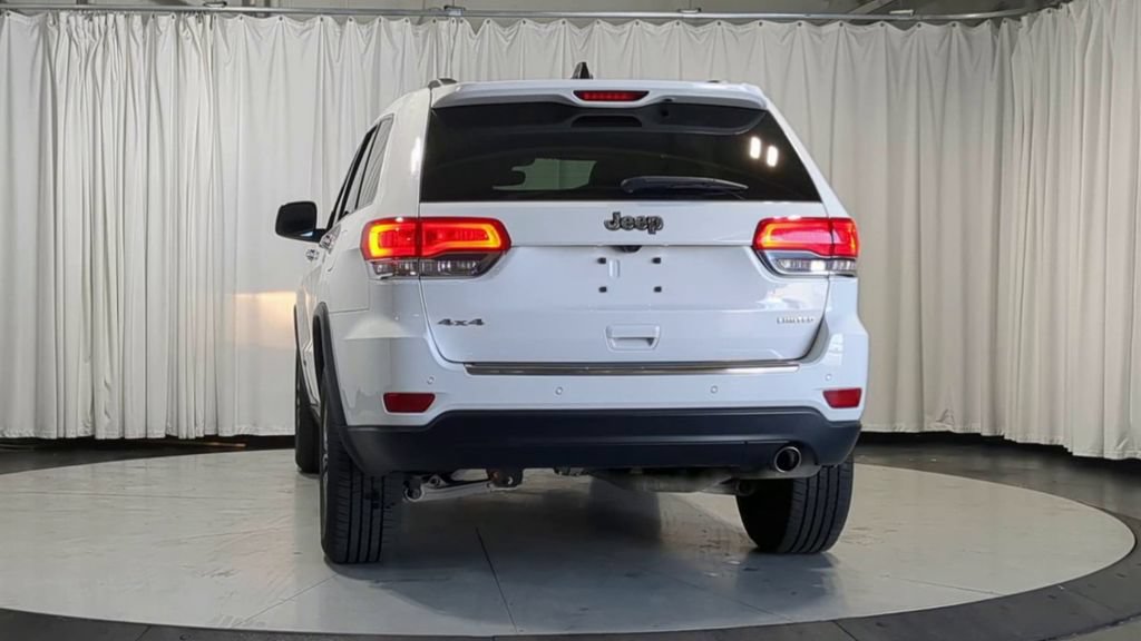 Used 2019 Jeep Grand Cherokee Limited AWD/4WD image 9