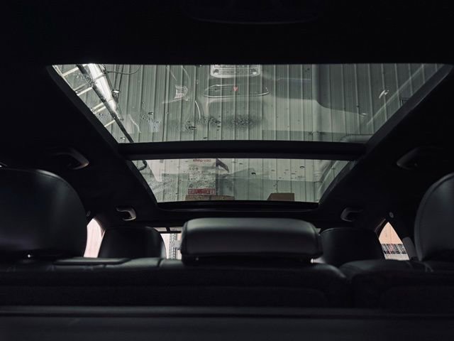 Used 2023 Hyundai Santa Fe Calligraphy image 22