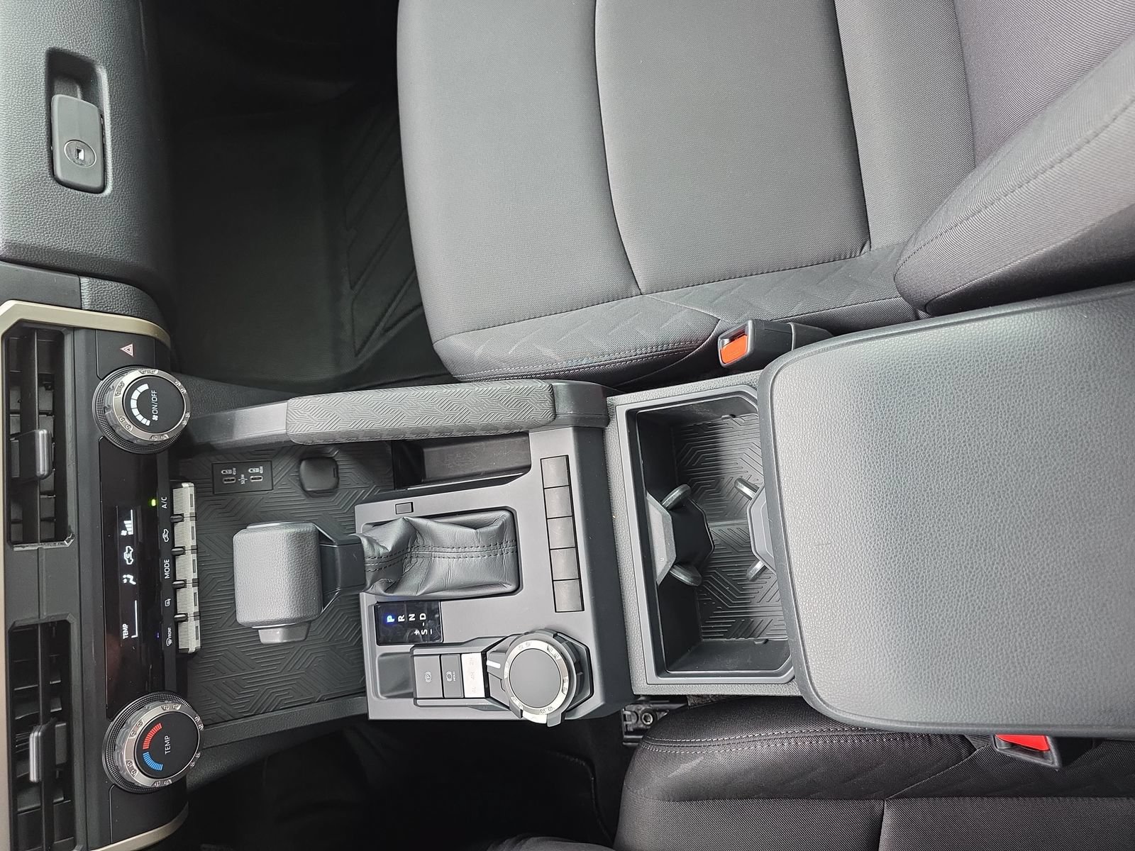 Used 2024 Toyota Tacoma SR AWD/4WD image 24