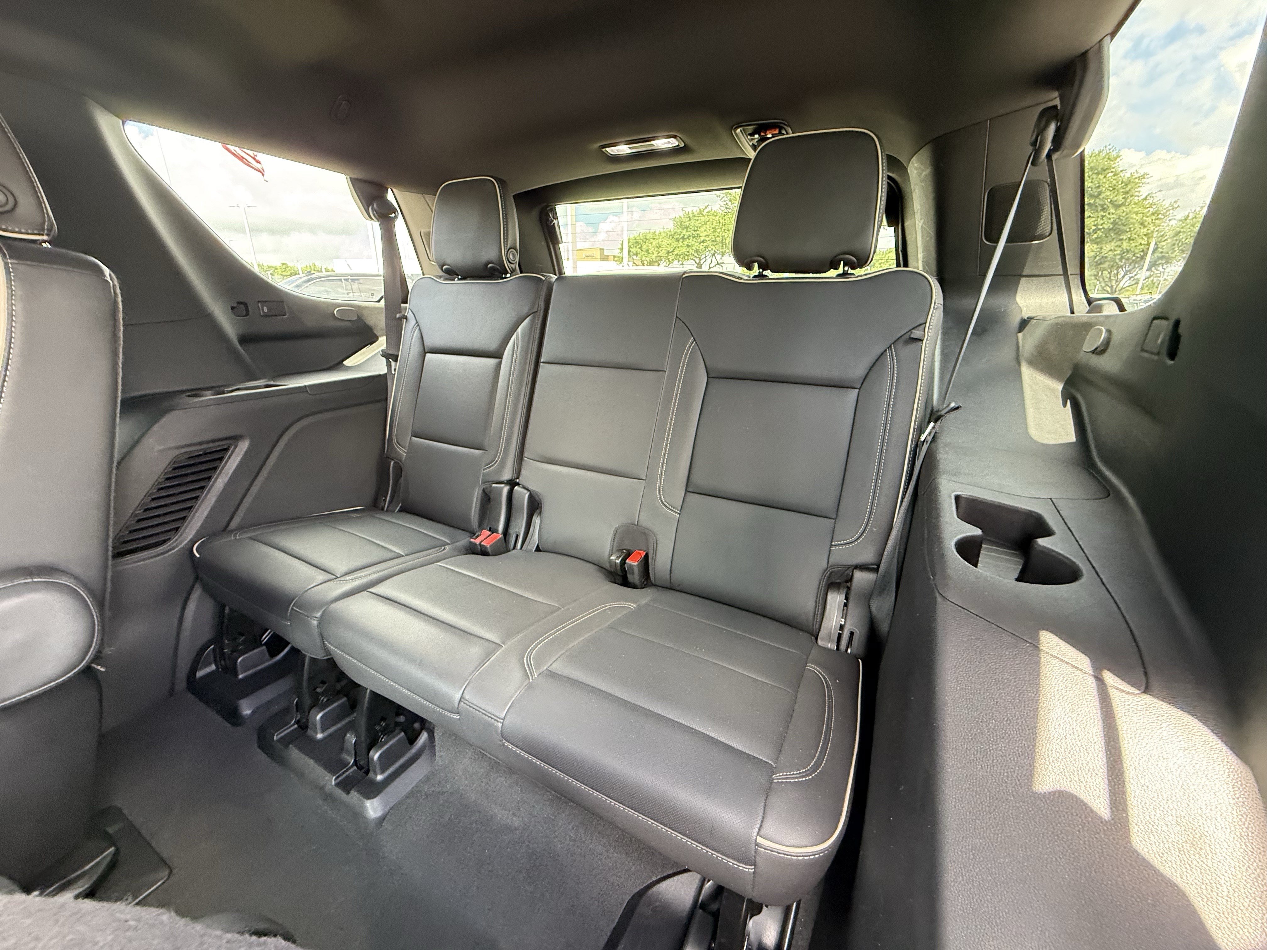 Used 2024 Chevrolet Tahoe Premier RWD image 30