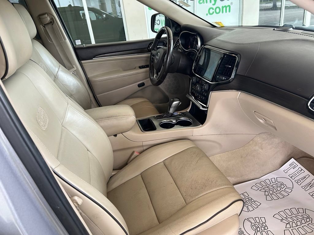 Used 2019 Jeep Grand Cherokee Overland RWD image 28