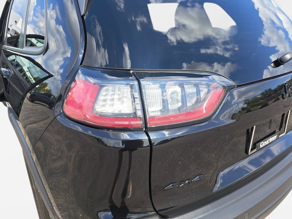 Certified 2023 Jeep Cherokee Altitude Lux AWD/4WD image 33