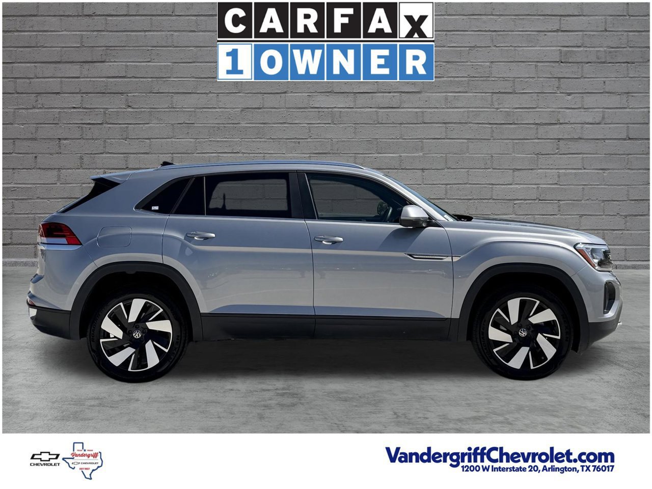 Used 2026 Volkswagen Atlas Cross Sport SE AWD/4WD image 3