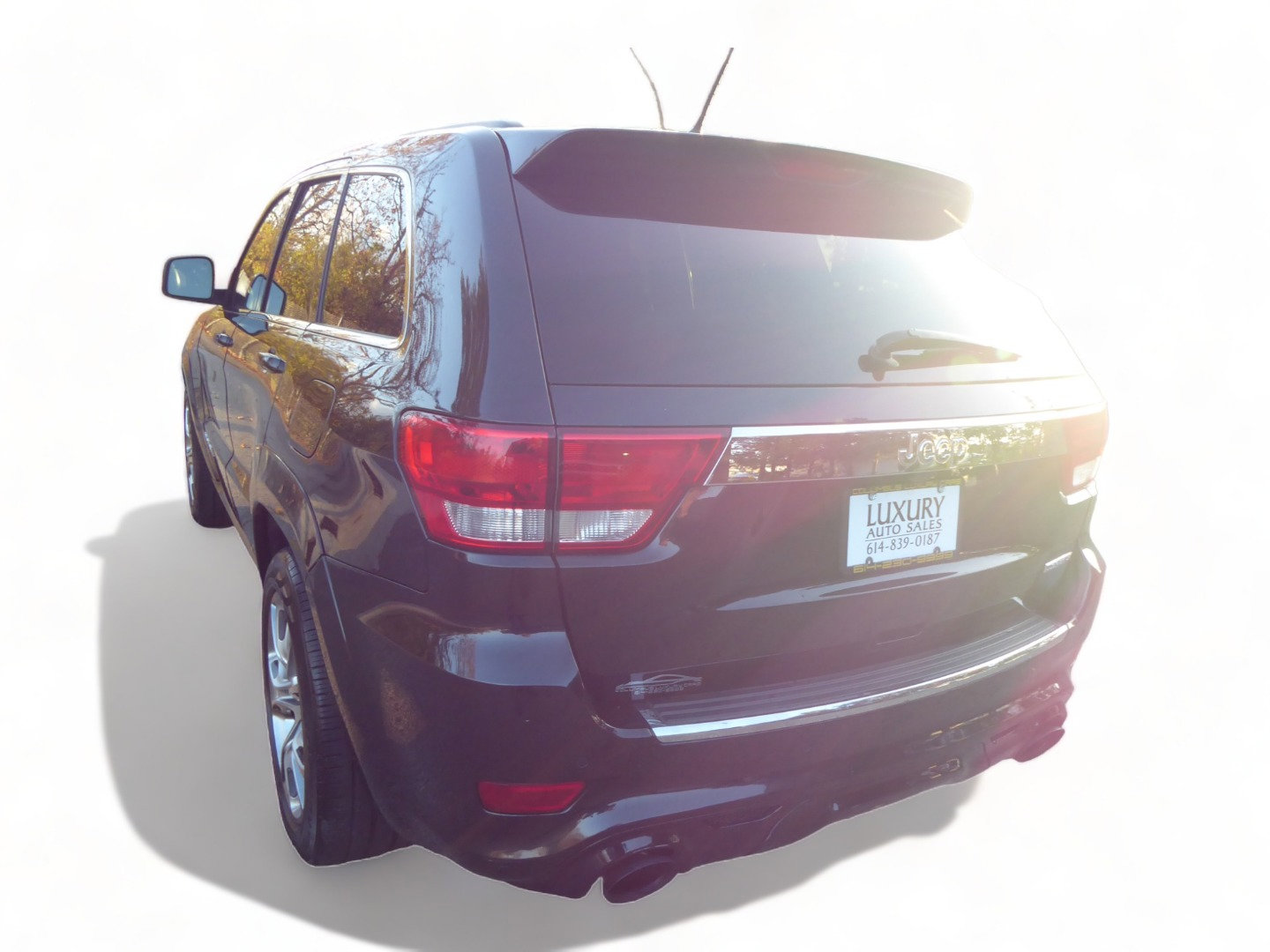 Used 2012 Jeep Grand Cherokee SRT8 w/ Luxury Group II image 6