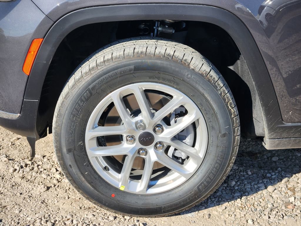 New 2026 Jeep Grand Cherokee L 2WD image 7