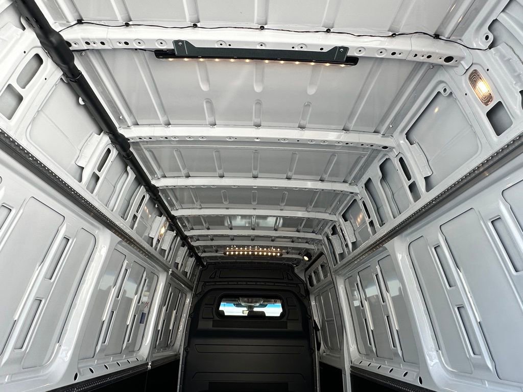 New 2025 Mercedes-Benz Sprinter 2500 image 25