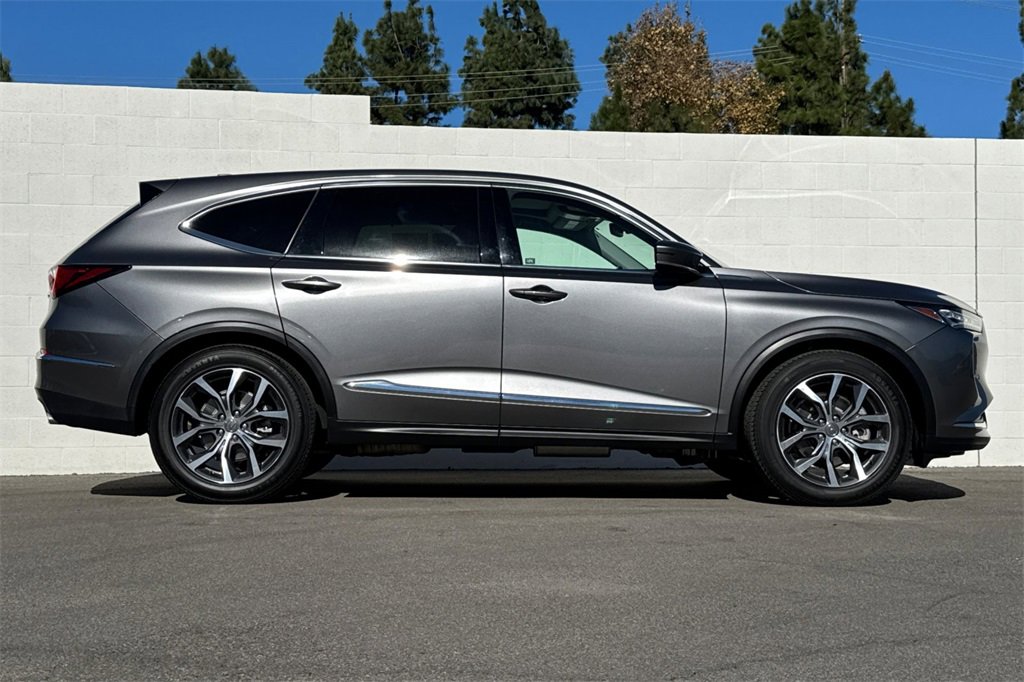 Certified 2023 Acura MDX FWD w/ Technology Package image 6