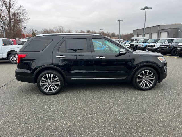 Used 2017 Ford Explorer Platinum image 6