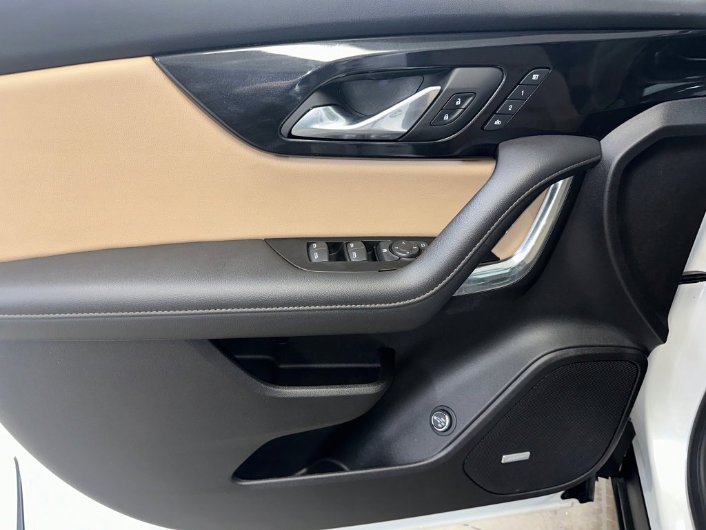 Certified 2024 Chevrolet Blazer Premier w/ Driver Confidence II Package image 8