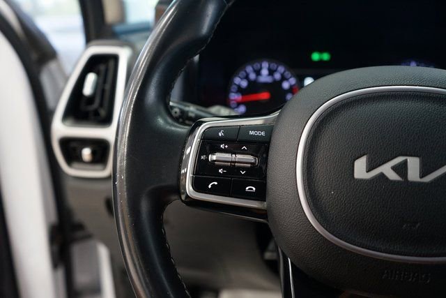 Used 2022 Kia Sorento S image 32