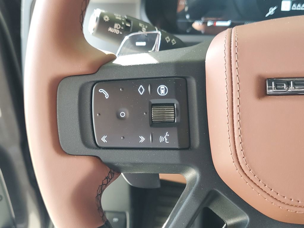 New 2026 Land Rover Defender 110 AWD/4WD image 16