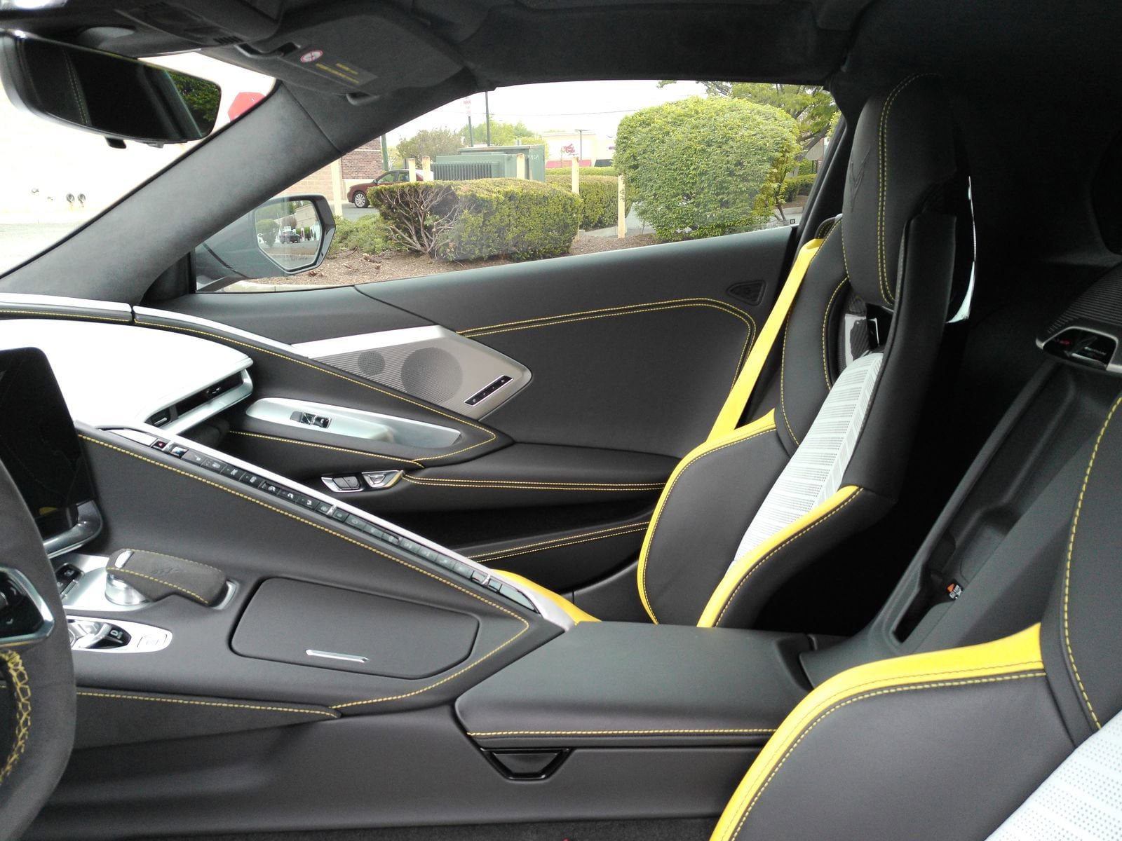 Certified 2022 Chevrolet Corvette Stingray Premium Cpe RWD image 18