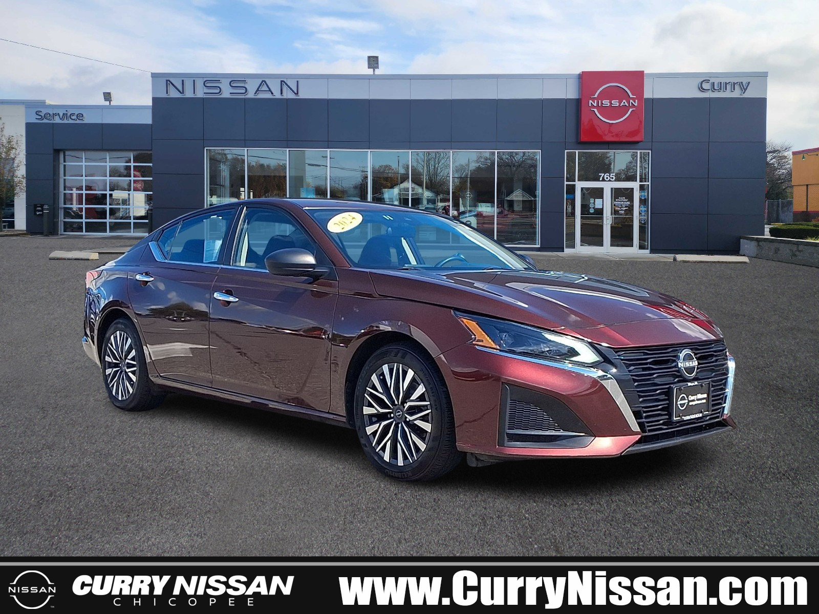 Used 2024 Nissan Altima 2.5 SV FWD image 1