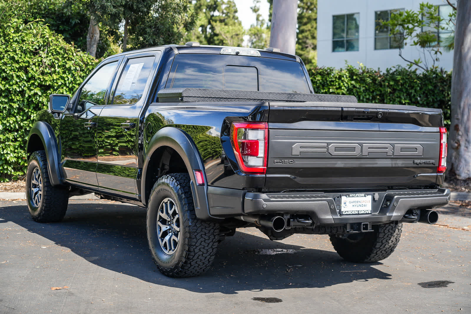 Used 2023 Ford F150 Raptor image 3